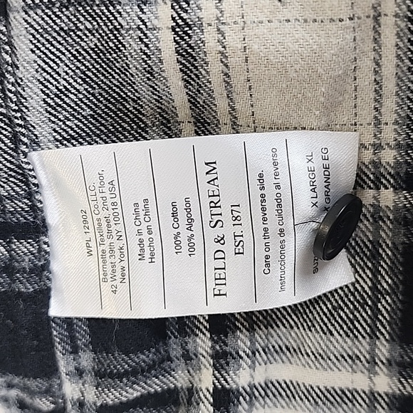 Field & Stream black cream flannel 2 pocket button up shirt Size XL - Picture 6 of 7